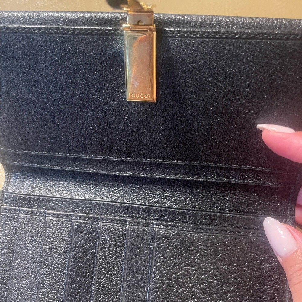 Gucci Black Leather Card Holder with Gold Clasp - Picture 5 of 11
